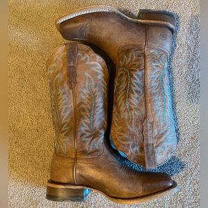 Women’s Western Square Toe Boots Size 8B